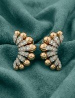 Серьги из золота c бриллиантами