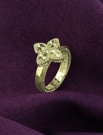 Кольцо из лимонного золота