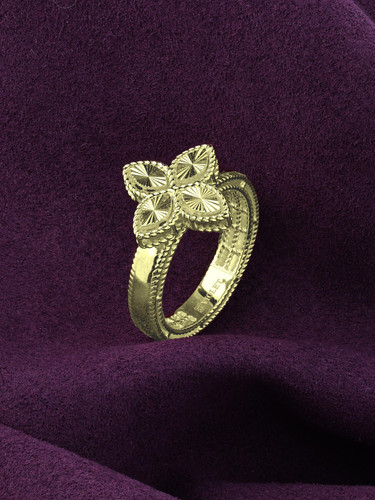 Кольцо из лимонного золота 585 пробы