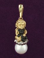 Подвеска из лимонного золота c жемчугом