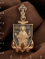Образок из золота c эмалью