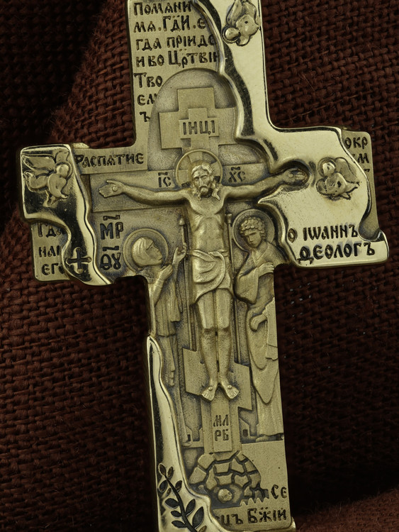 Крест из зелёного золота 585 пробы