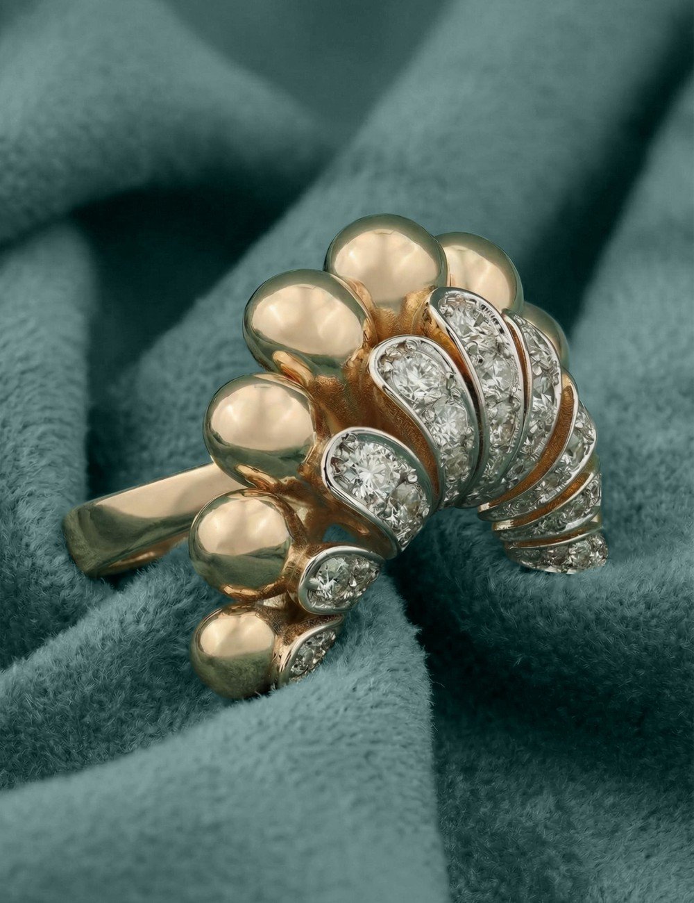 Кольцо из золота c бриллиантами