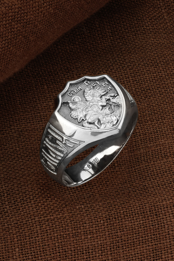 Кольцо из белого золота 585 пробы