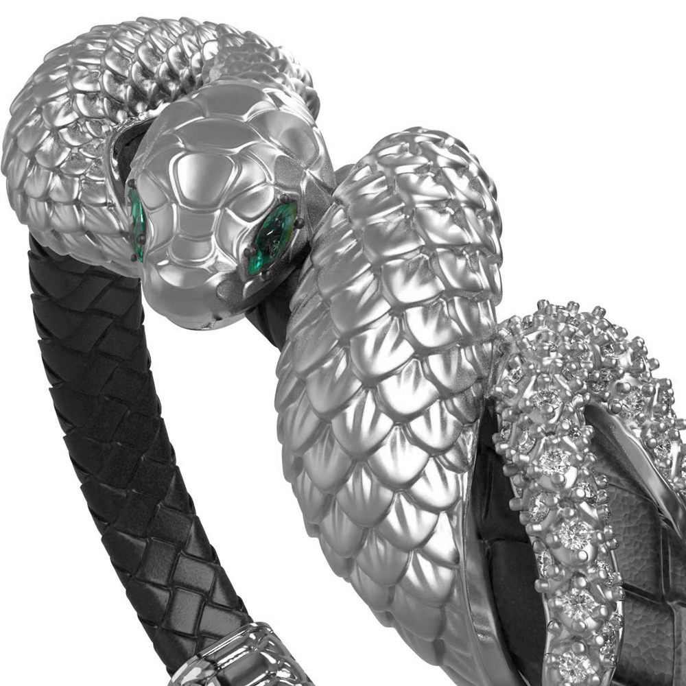 Браслет из белого золота 585 пробы c бриллиантами, изумрудом и шнурком