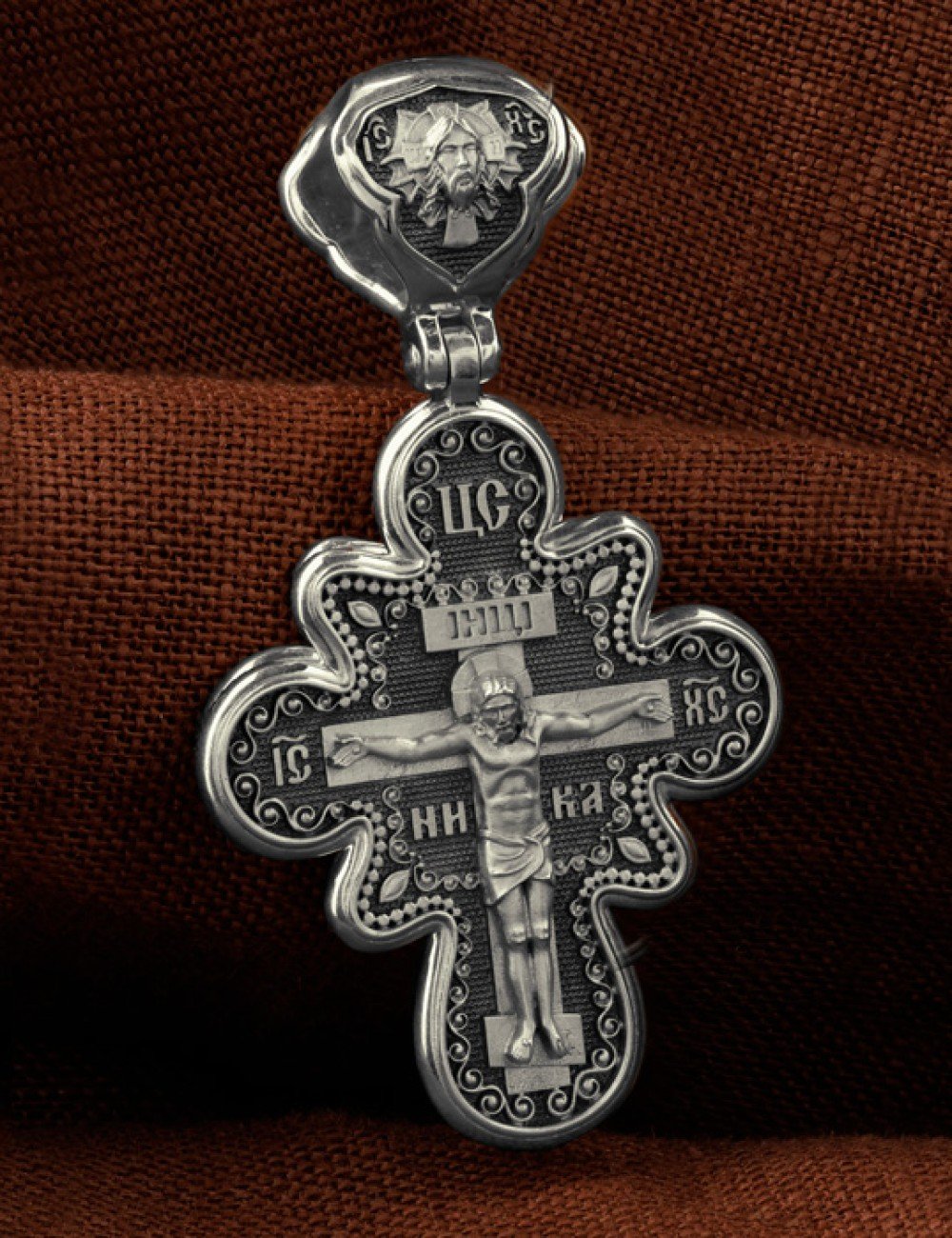 Крест из белого золота