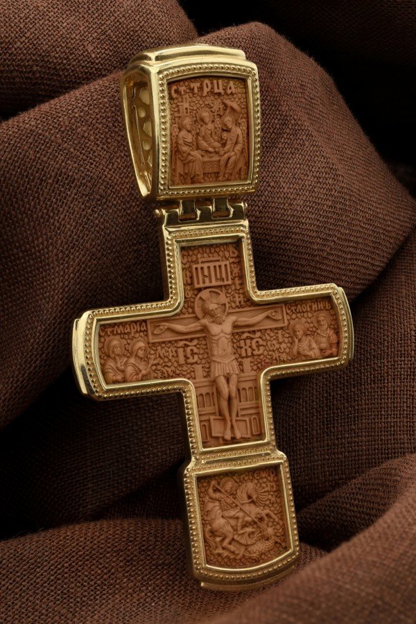 Крест из лимонного золота c деревом груши