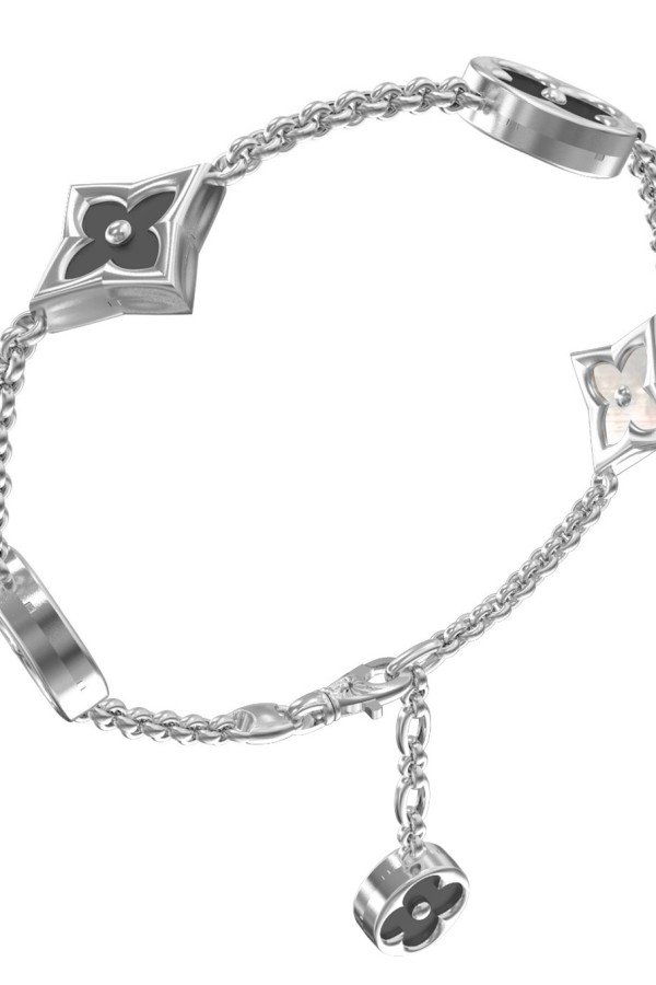 Браслет из белого золота c ониксом и перламутром