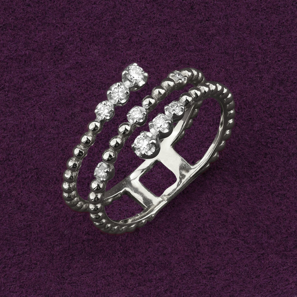 Кольцо из белого золота 585 пробы c бриллиантами