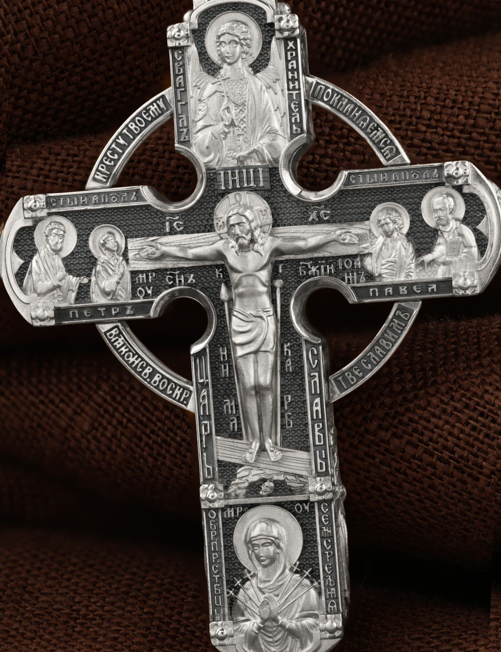 Крест из белого золота