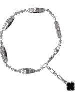 Браслет из белого золота c ониксом