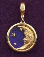 Подвеска из лимонного золота c лазуритом