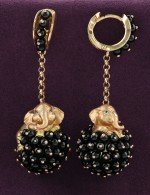 Серьги из золота c эмалью и ониксом