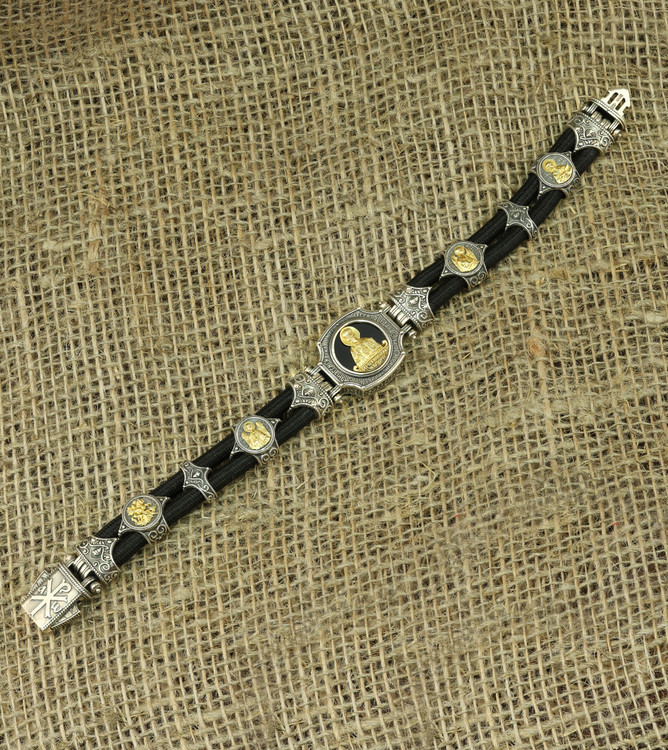 Браслет из серебра 925 пробы и золота 750 пробы c ониксом и шёлковым шнурком