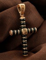 Крест из золота c ониксом