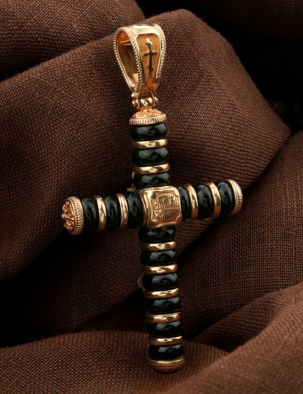 Крест из золота c ониксом