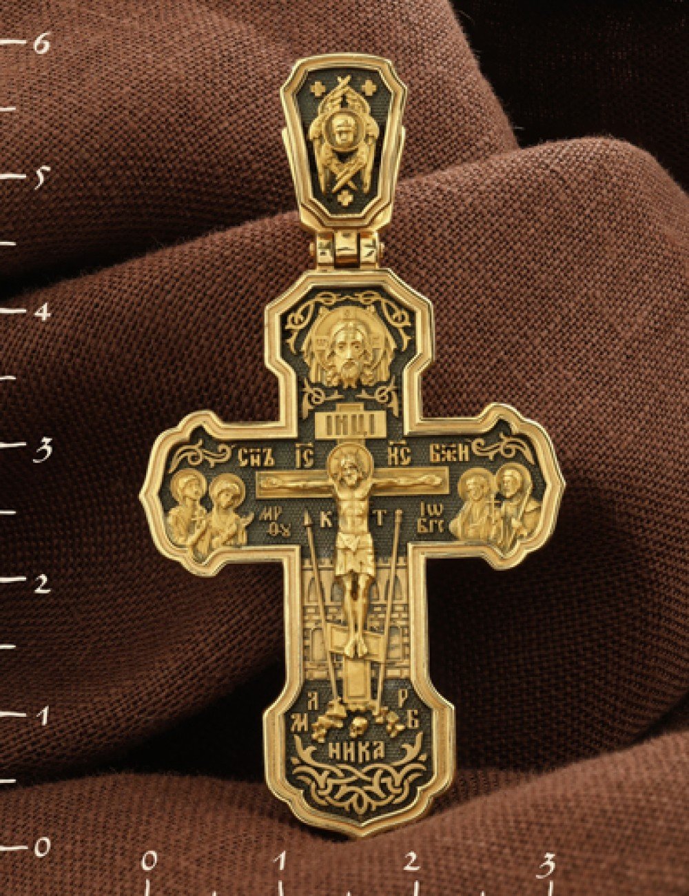 Крест из лимонного золота