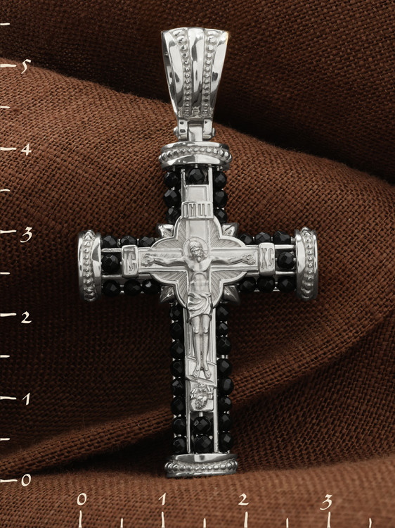 Крест из белого золота 585 пробы c ониксом