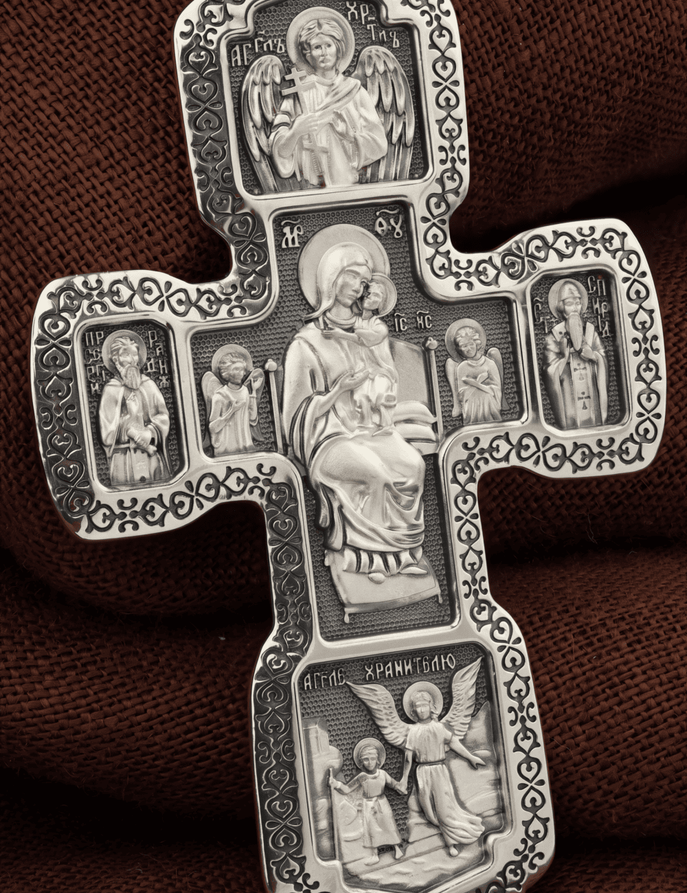 Крест из серебра