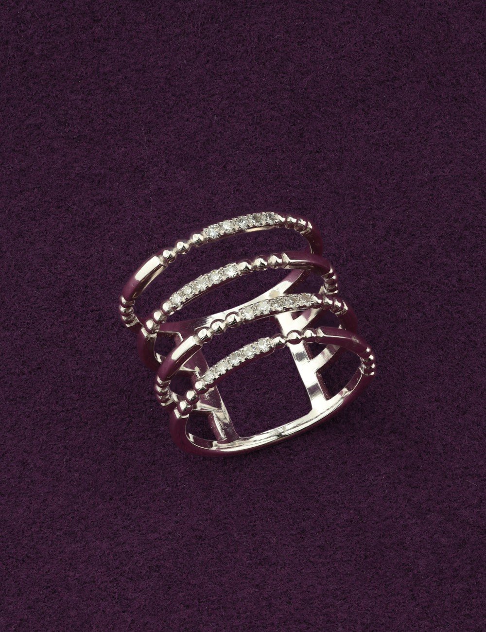 Кольцо из белого золота c бриллиантами