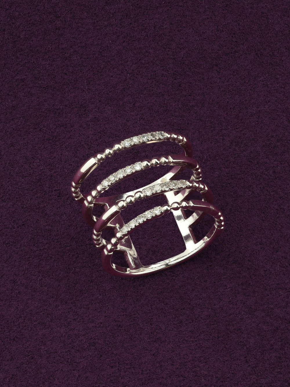 Кольцо из белого золота 585 пробы c бриллиантами