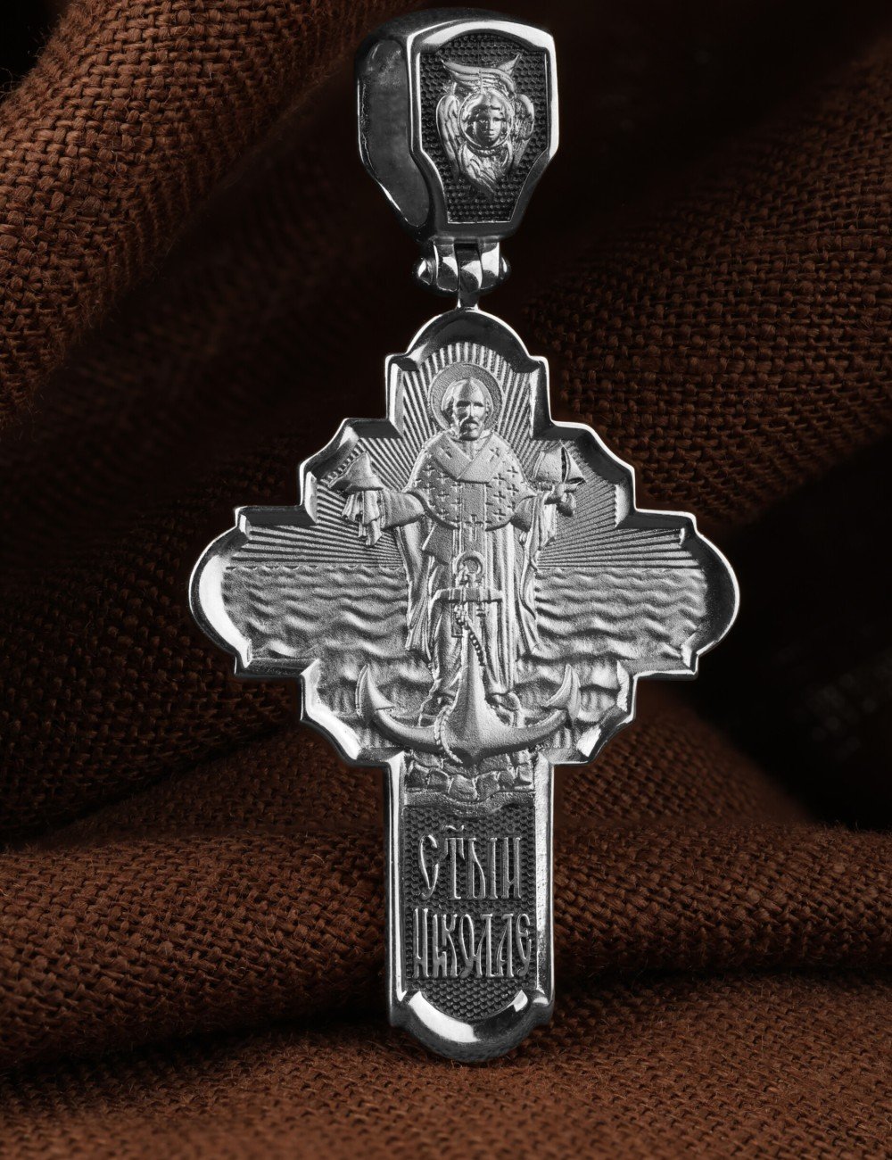 Крест из белого золота