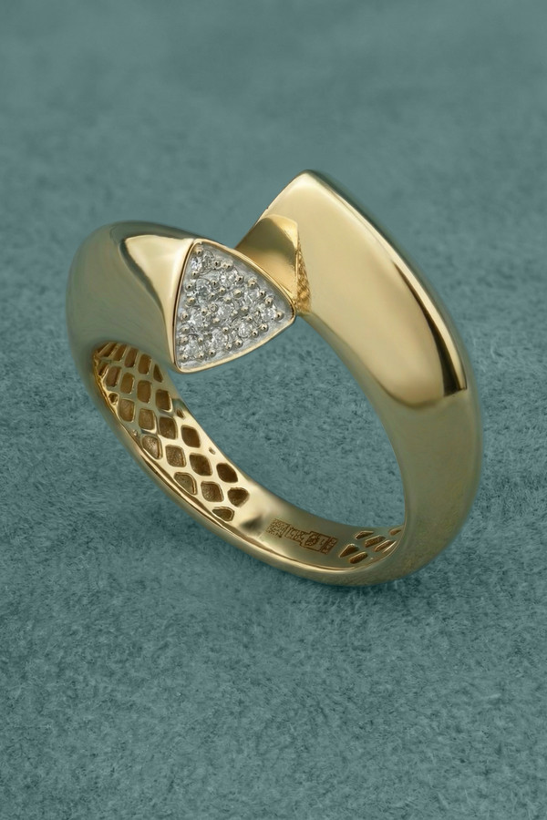 Кольцо из лимонного золота 585 пробы c бриллиантами