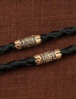 Гайтан из золота c кожаным шнурком