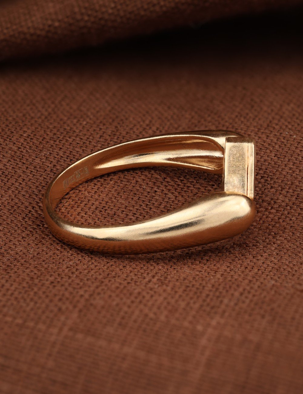 Кольцо из золота