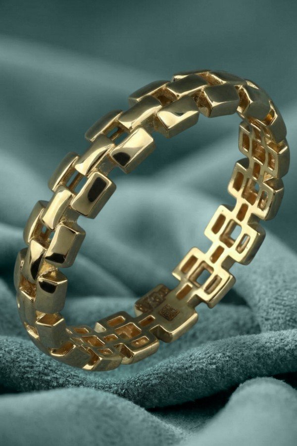 Кольцо из лимонного золота