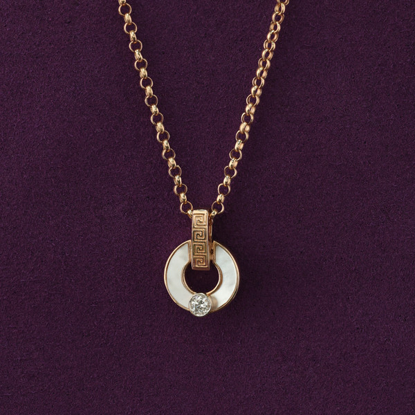 Колье из красного золота 585 пробы c бриллиантами и перламутром