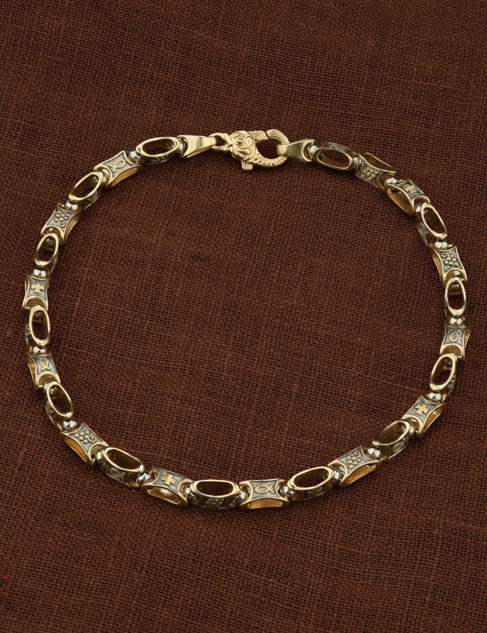 Браслет из лимонного золота