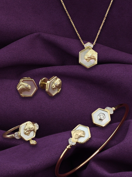 Кольцо из лимонного золота 585 пробы c бриллиантами и перламутром