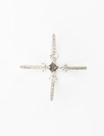 Кольцо из белого золота c бриллиантами