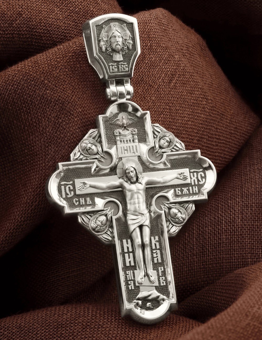 Крест из белого золота
