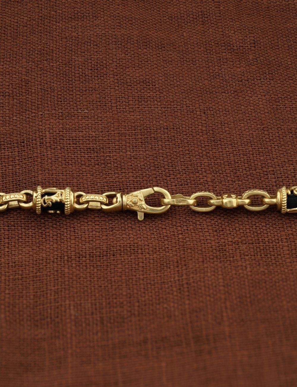 Цепь из лимонного золота c ониксом