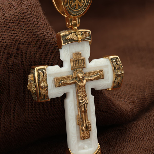 Крест из красного золота 585 пробы c бивнем мамонта