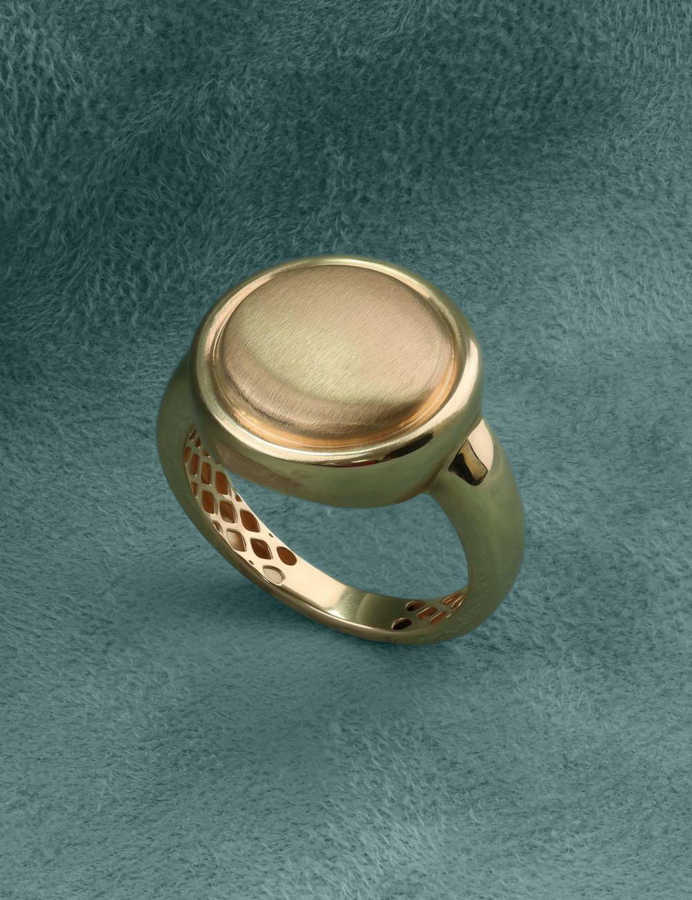 Кольцо из золота