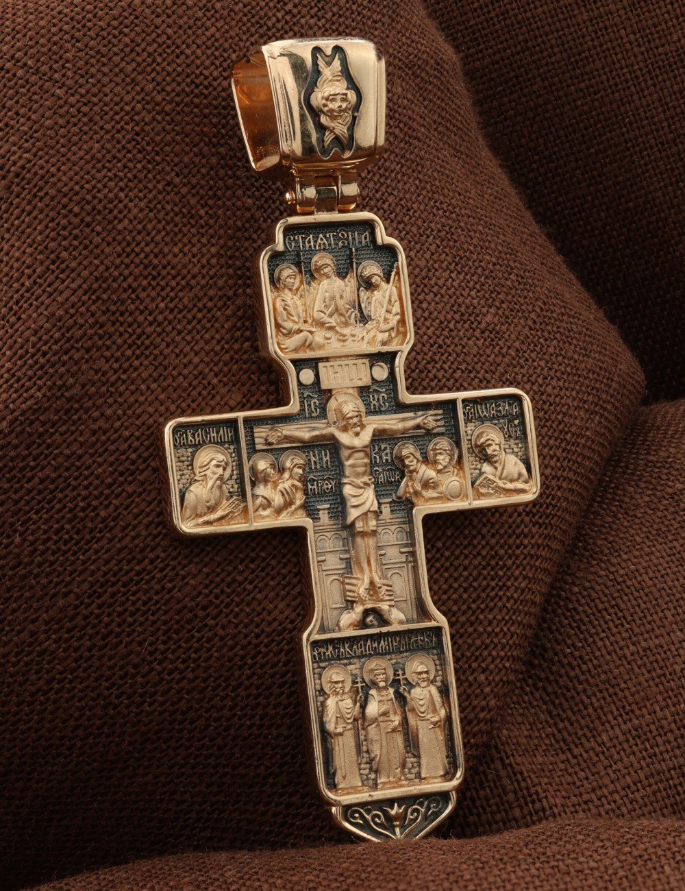 Крест из золота