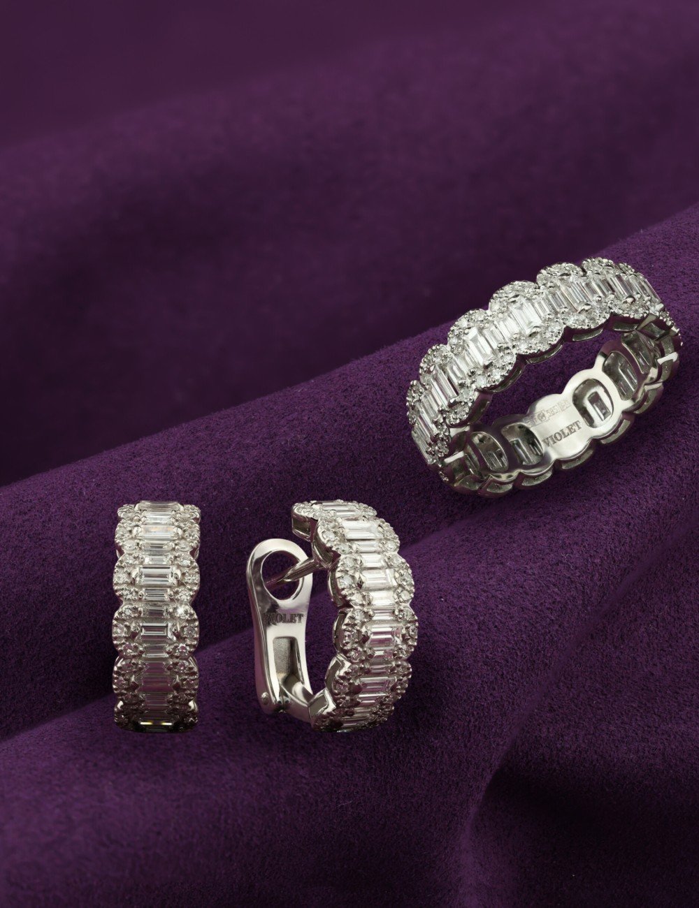 Кольцо из белого золота c бриллиантами