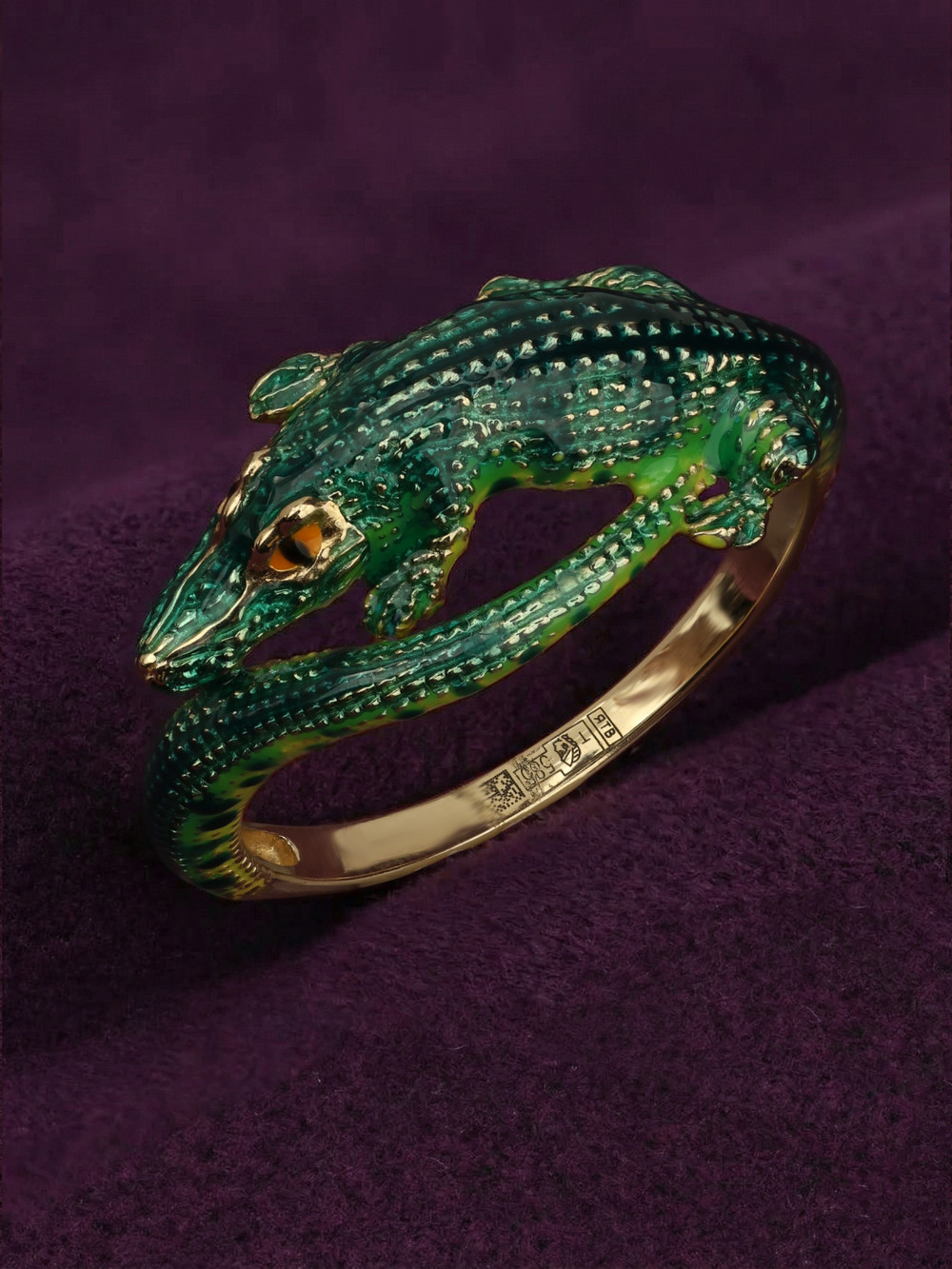 Кольцо из лимонного золота 585 пробы c эмалью