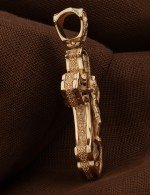 Крест из золота c ониксом