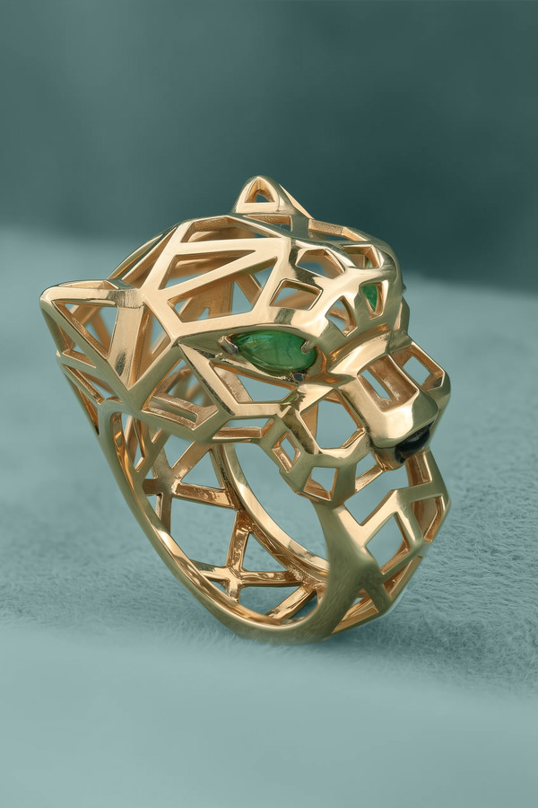 Кольцо из красного золота 585 пробы c изумрудом и ониксом