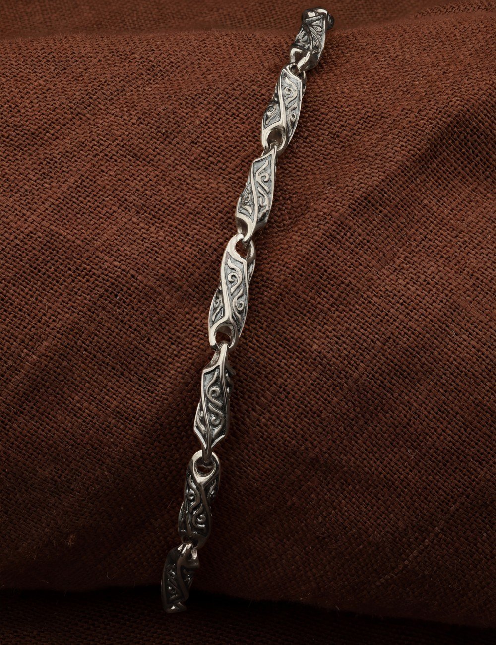 Браслет из белого золота