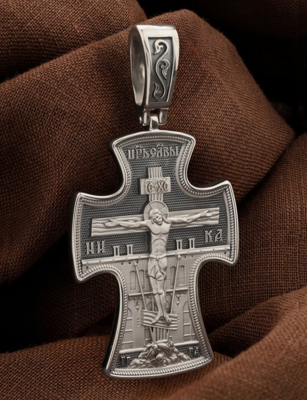 Крест из белого золота