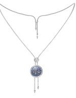 Колье из белого золота c эмалью