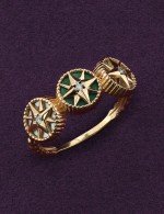 Кольцо из золота c бриллиантами, малахитом и перламутром