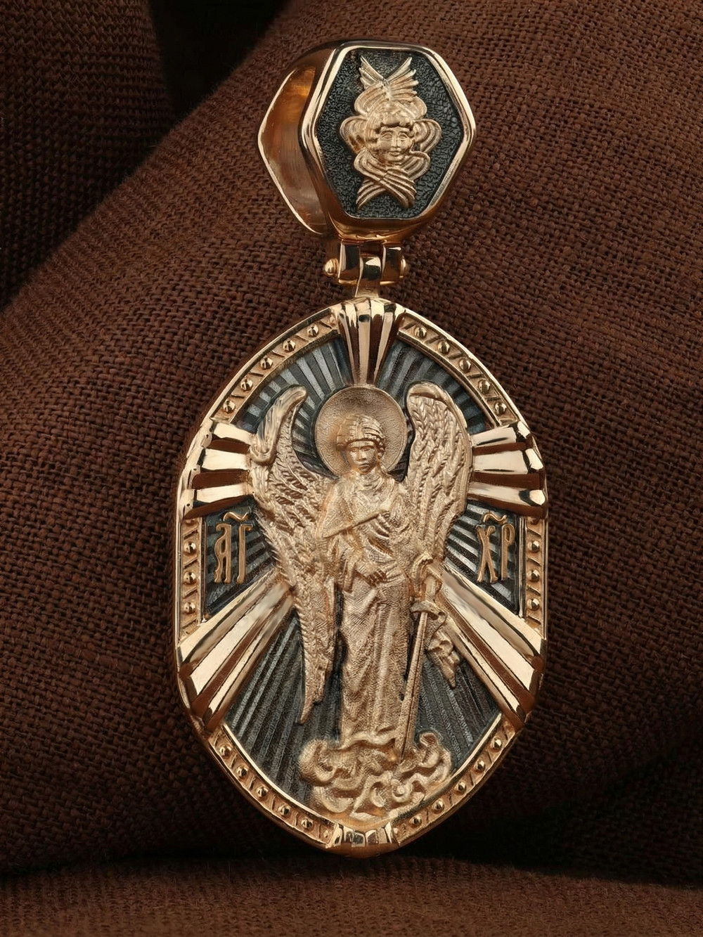 Нательная икона из красного золота 585 пробы