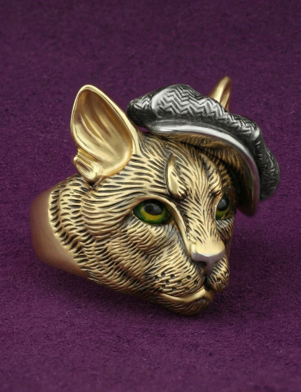 Кольцо из лимонного золота c эмалью