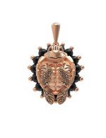 Подвеска из золота c эмалью и ониксом